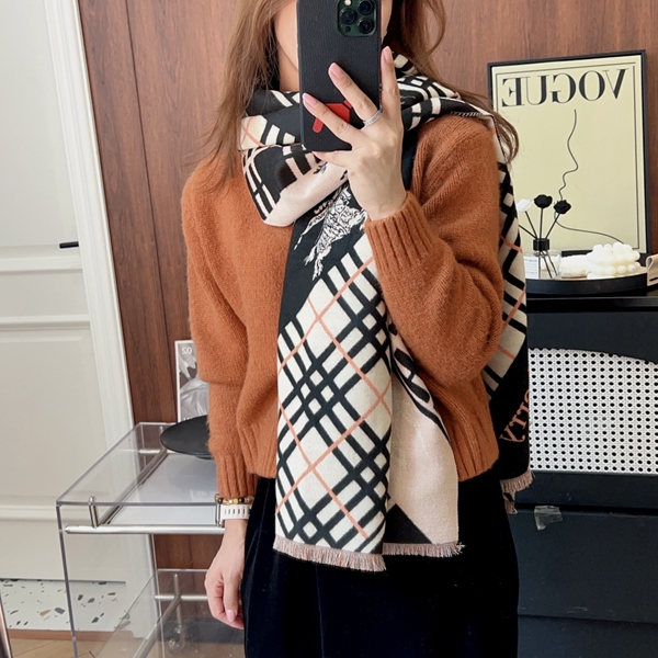 ブランドマフラー背面デザイン